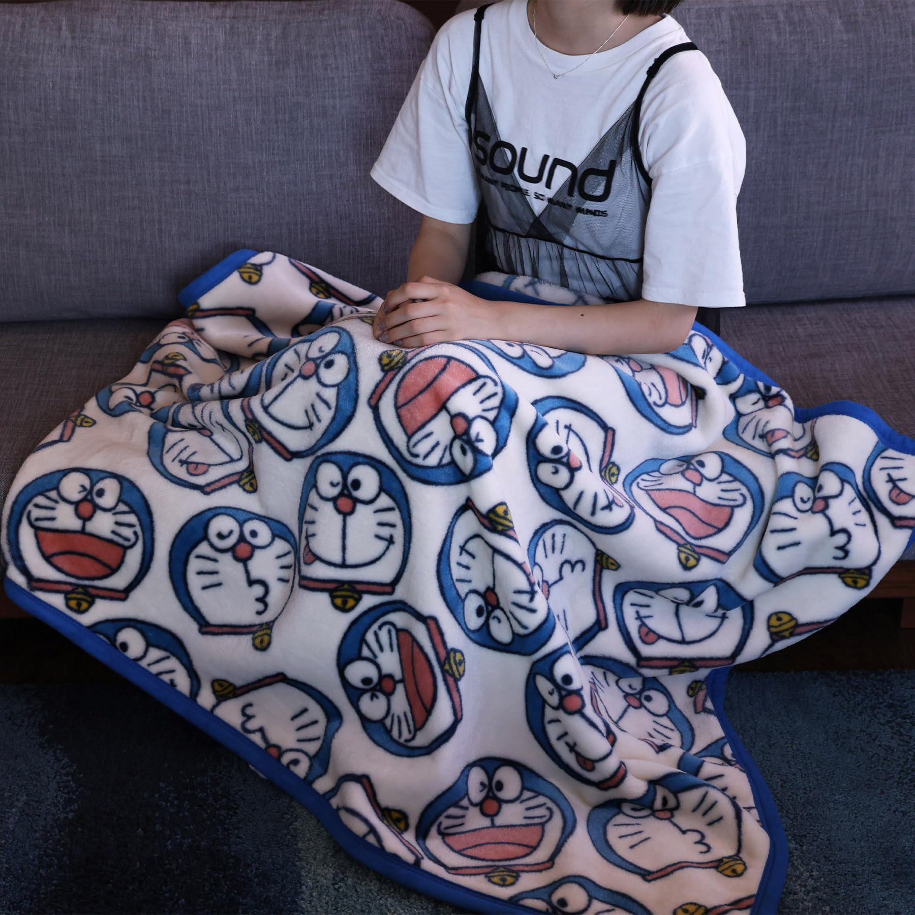 Amazon｜丸眞 ハーフ毛布 I'm doraemon ドラえもん フェイシーズ